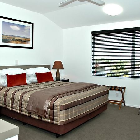 Craythornes Halswell Hotel Christchurch Exterior foto